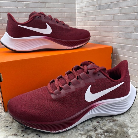 nike zoom maroon